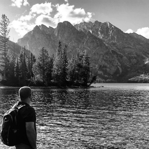 Profile Picture of Matthew Knisley (@matthewknisley) on Poshmark