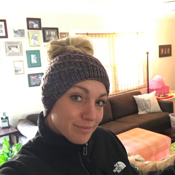 Profile Picture of Liz Isner (@lisner24) on Poshmark