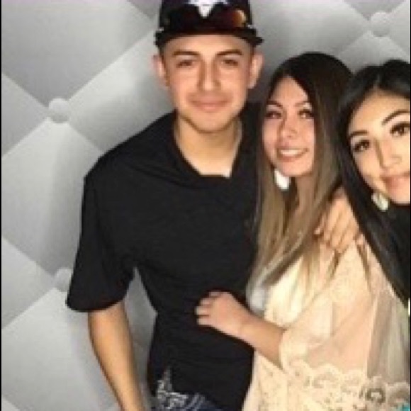 Profile Picture of Adriana Resendiz (@rsndzadriana) on Poshmark