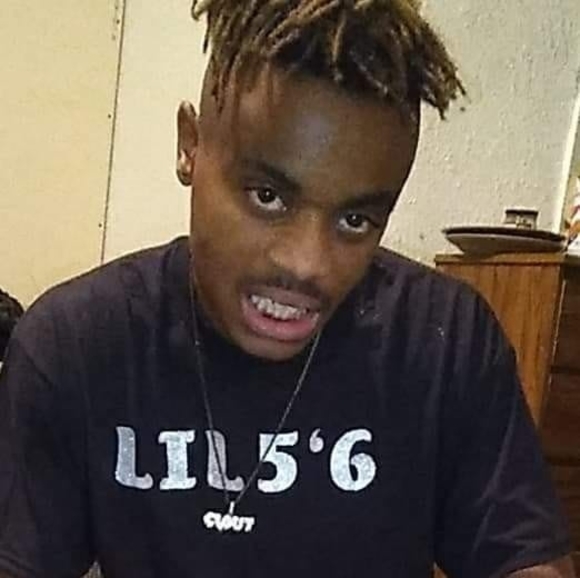 Profile Picture of Mateo Mateo (@mateomateo248) on Poshmark