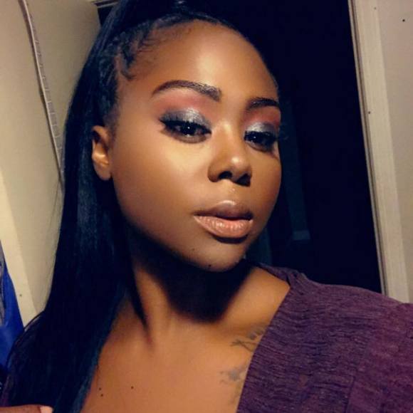 Profile Picture of Nadia Campbell (@nbeautiful20) on Poshmark