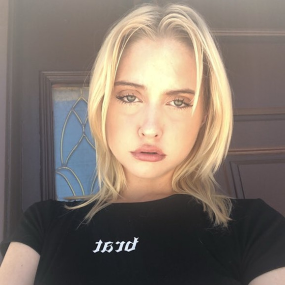 Profile Picture of Jessica Ralph (@jessica_ralph19) on Poshmark