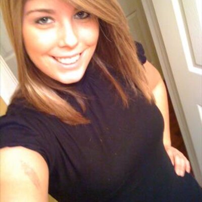 Profile Picture of Lilian Coffey (@Lilian_Coffey) on Twitter