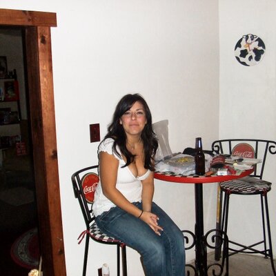 Profile Picture of Carly Slade (@cass1982) on Twitter