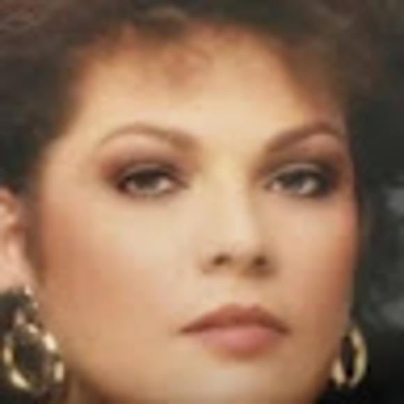 Profile Picture of Ronette Dusky (@powers3808183) on Poshmark