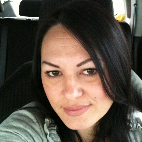 Profile Picture of Annette Delgado (@mygoldencorner) on Poshmark