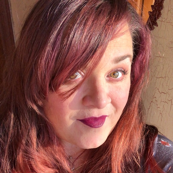 Profile Picture of Raerae Summers (@raeraesummers) on Poshmark