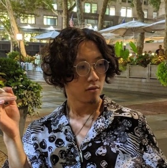 Profile Picture of Kenneth Tham (@rtham15) on Poshmark