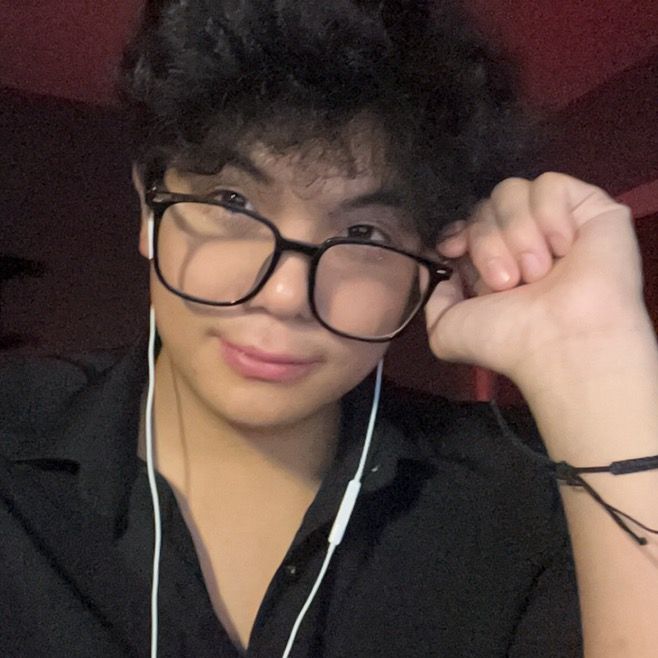 Profile Picture of jacob (@fellowfilipinoboy) on Tiktok