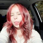 Profile Picture of Molly Hawkins (@mollyhawkins04) on Instagram