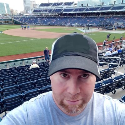 Profile Picture of Dan Bouska (@Bush39) on Twitter