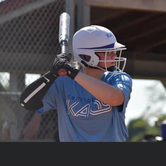 Profile Picture of Chloe Nelsen (@chloen178) on Poshmark