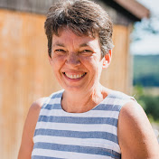 Profile Picture of Dr. Med. Ulrike Gillert (@dr.med.ulrikegillert) on Youtube