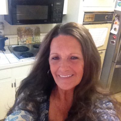 Profile Picture of Phyllis Touchstone (@Touchst2Phyllis) on Twitter