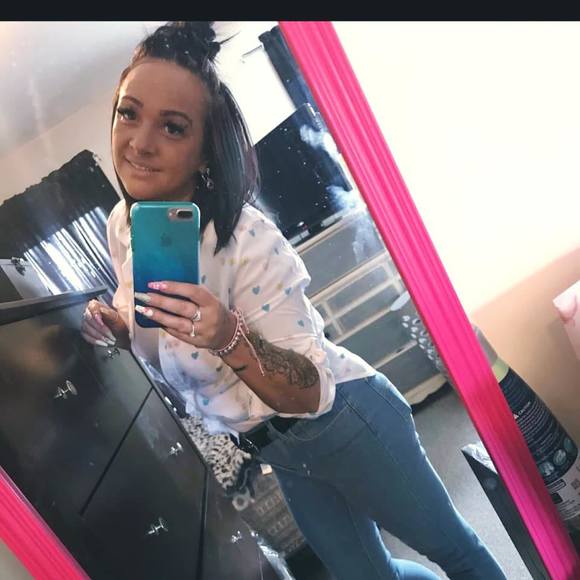 Profile Picture of Angella Wildey (@gella29) on Poshmark