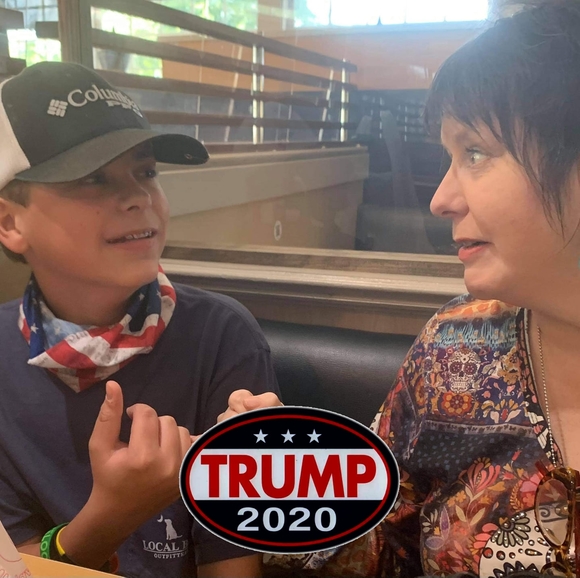 Profile Picture of Angie Szeszko (@angie670908) on Poshmark