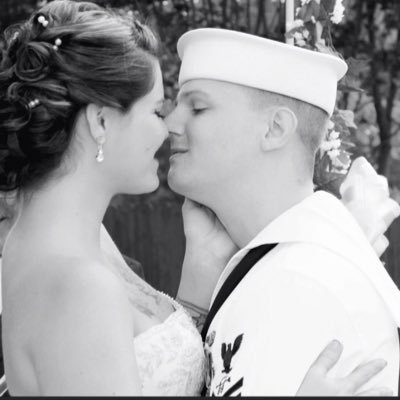 Profile Picture of Leslie Sturm (@leslieSturm2) on Twitter