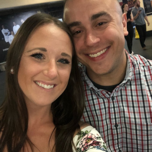 Profile Picture of Gina Leno (@ginaleno) on Poshmark