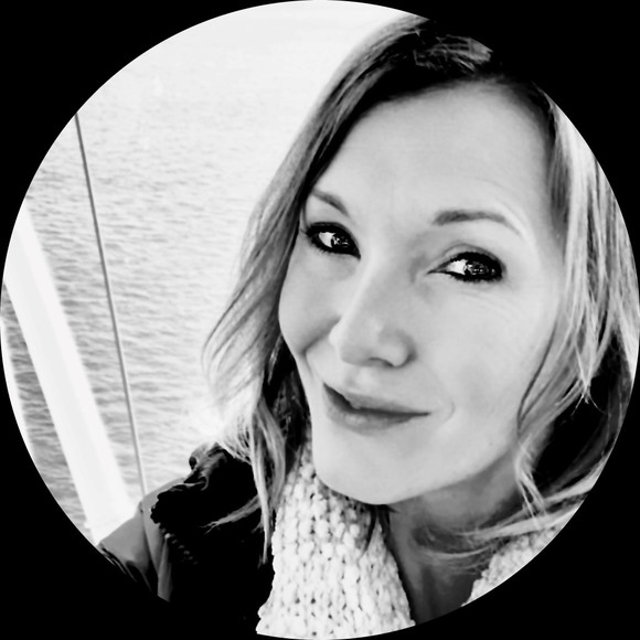 Profile Picture of Marsha Devin (@mdevin80) on Poshmark