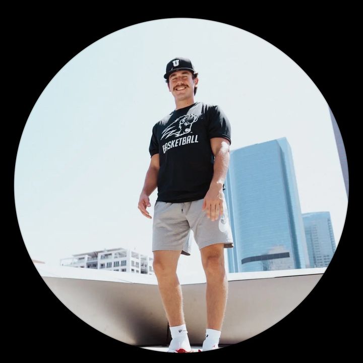 Profile Picture of luisoliva_ (@luisoliva_01) on Tiktok