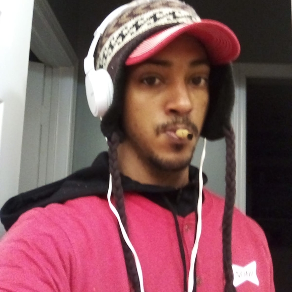 Profile Picture of John Goree (@john_goree) on Poshmark