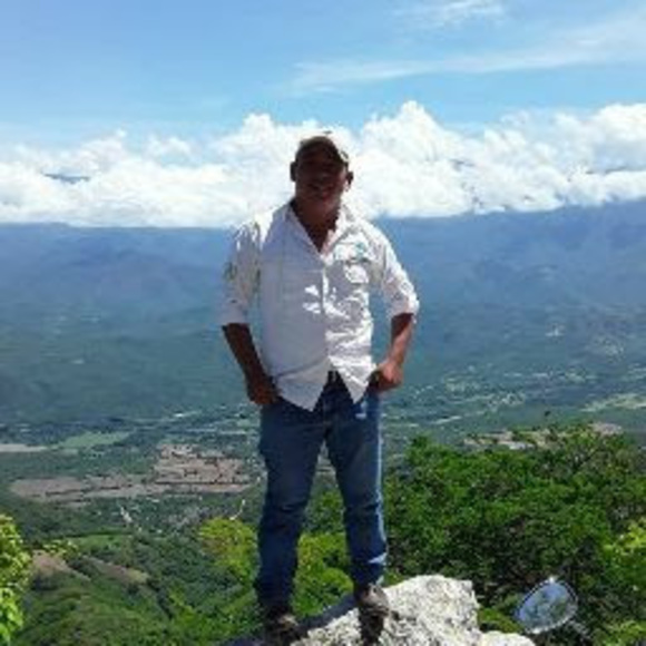 Kevin Paz - Poshmark Profile Picture of Kevin Paz (@kevinpazmaga08) on Poshmark