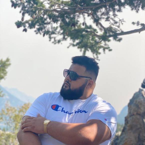Profile Picture of Mohammed Majeed (@mo44667) on Poshmark