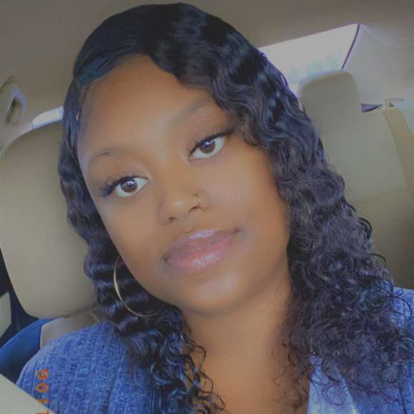 Profile Picture of Aneisha Mainey (@aneishamainey) on Poshmark