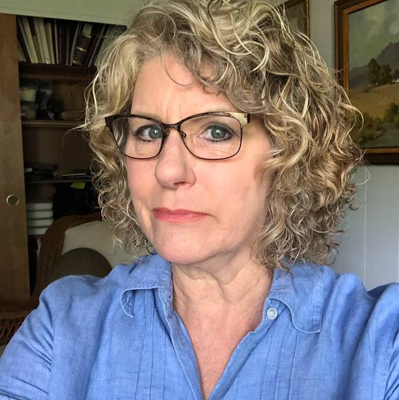 Lynn Bielman - Poshmark Profile Picture of Lynn Bielman (@lynnbielman) on Poshmark