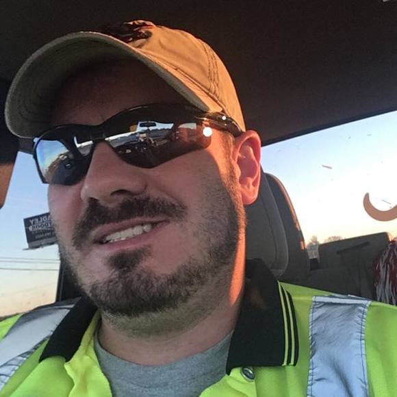 Profile Picture of Dustin Fuller (@dutdut8) on Poshmark