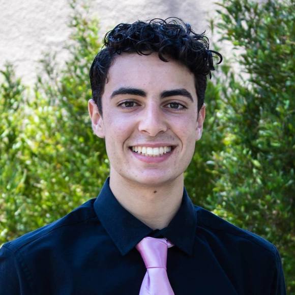 Profile Picture of Jacob Levinson (@jacoblevinson) on Poshmark