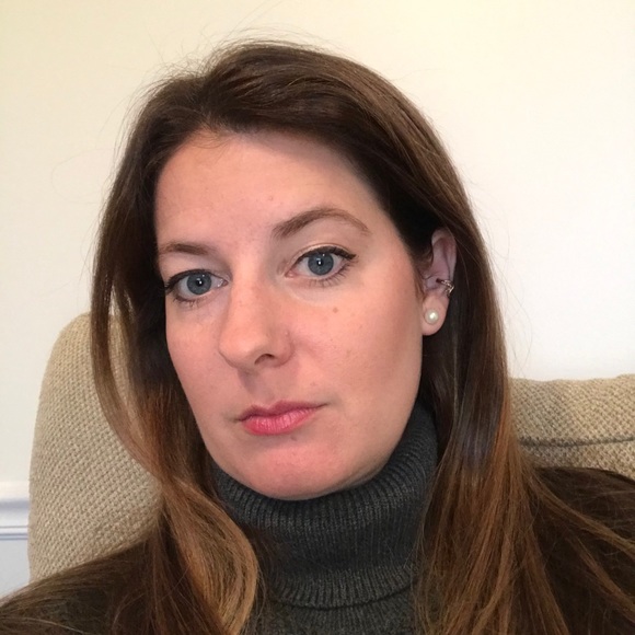 Profile Picture of Valerie Rasmussen (@smlparadise315) on Poshmark