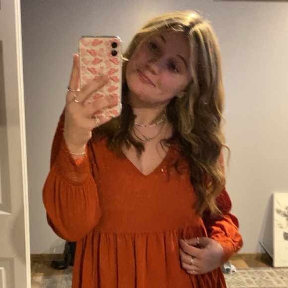 Profile Picture of Riley Jaeckels (@jaeckelsriley) on Poshmark