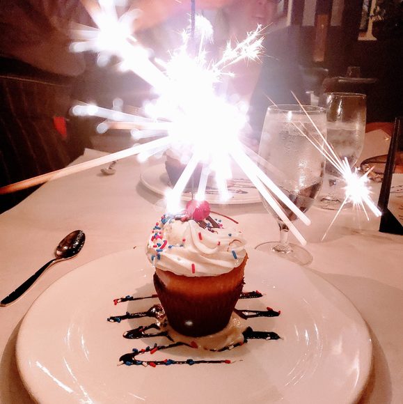 Profile Picture of Michelle Tataronis (@mtataronis) on Poshmark