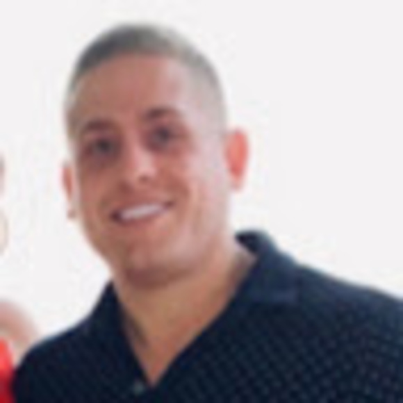 Profile Picture of Jordan Pastron (@pastronjp) on Poshmark