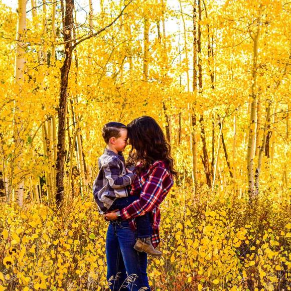 Profile Picture of Rachel Gilleece (@rlorraine1963) on Poshmark