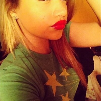 Profile Picture of Kim Johanson ♥ (@KimTherealJay) on Twitter