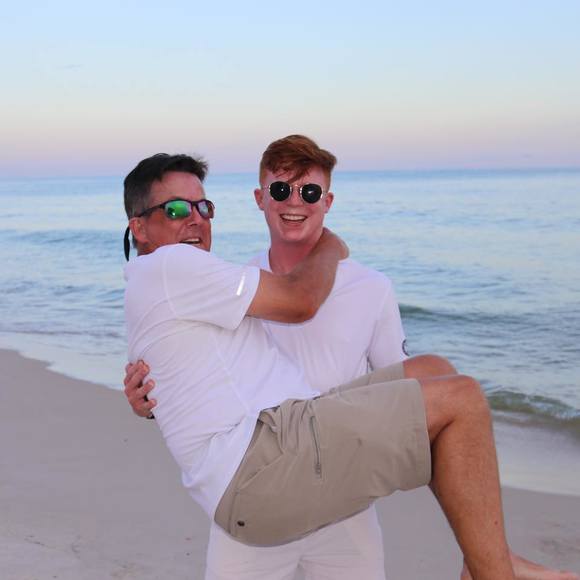 Profile Picture of Blake Seutter (@blakeseutter) on Poshmark