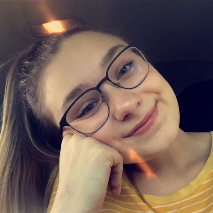 Profile Picture of Tayleee (@tayleewelker) on Tiktok