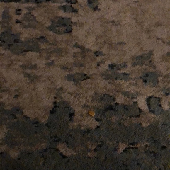 Arinn White - Poshmark Profile Picture of Arinn White (@arinn_white) on Poshmark