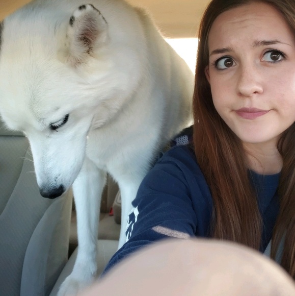 Breana Genzlinger - Poshmark Profile Picture of Breana Genzlinger (@genzlingerbr) on Poshmark