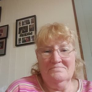 Profile Picture of Marsha Dahl Huff (@HuffDahl) on Twitter