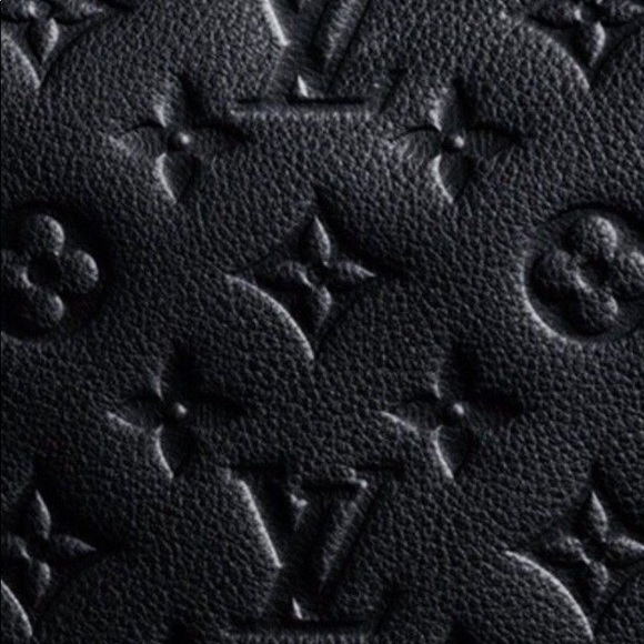 Profile Picture of Juss Stacie (@stacie_rackley) on Poshmark