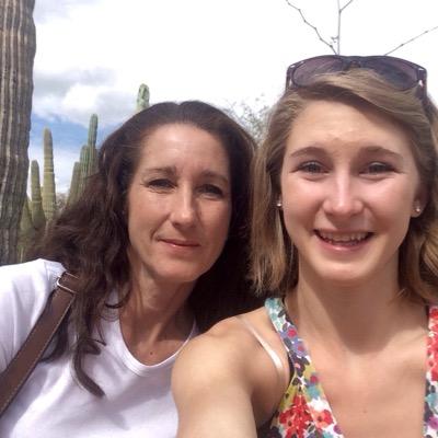 Profile Picture of Nanette Moore (@nanetteedda) on Twitter
