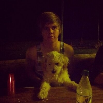 Profile Picture of Corey Hutchinson (@CoreyJay1994) on Twitter