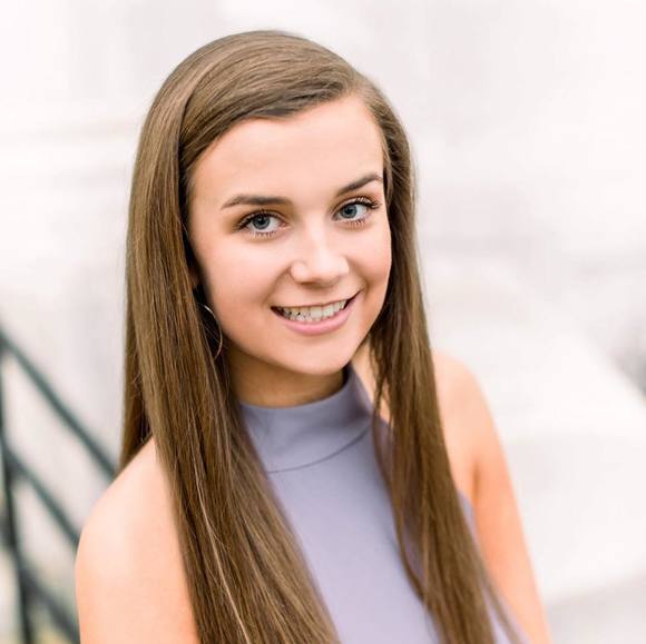 Profile Picture of Mackenzie Daniels (@mackenziedan986) on Poshmark