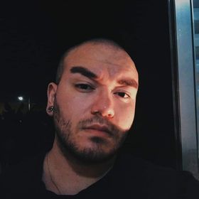 Profile Picture of Victor Campos (@v_cmps) on Pinterest