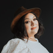 Profile Picture of Daniela Escobar (@danielainisrael) on Youtube