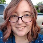 Profile Picture of Danielle Lea Titcombe (@dannileatitcombe) on Instagram