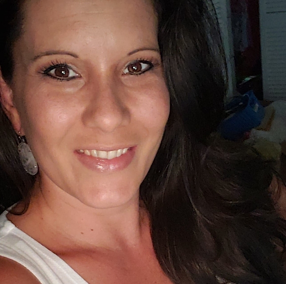 Profile Picture of Kristina Pfitzner (@k_pfitzner) on Poshmark